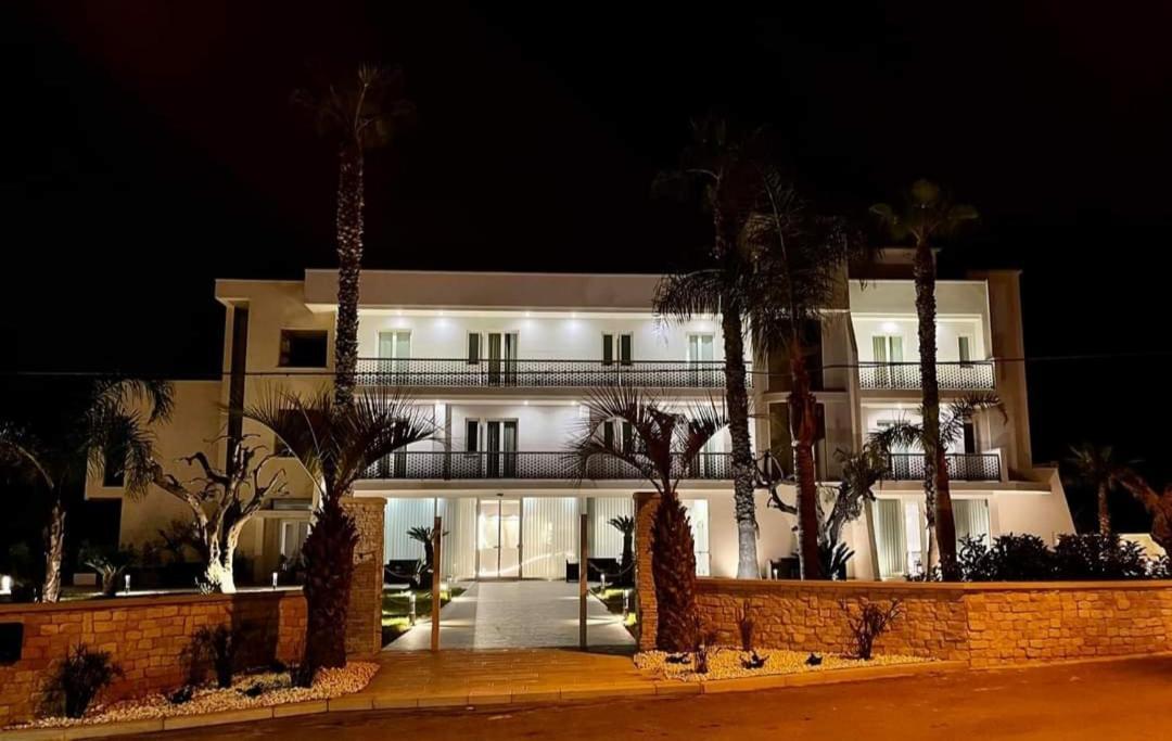 Hotel Posidonia Porto Cesareo Bagian luar foto