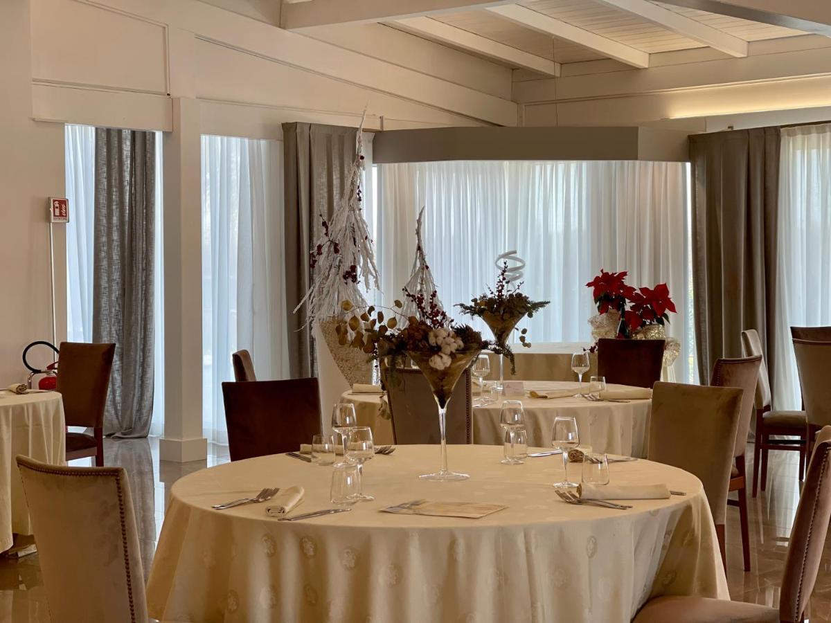 Hotel Posidonia Porto Cesareo Bagian luar foto