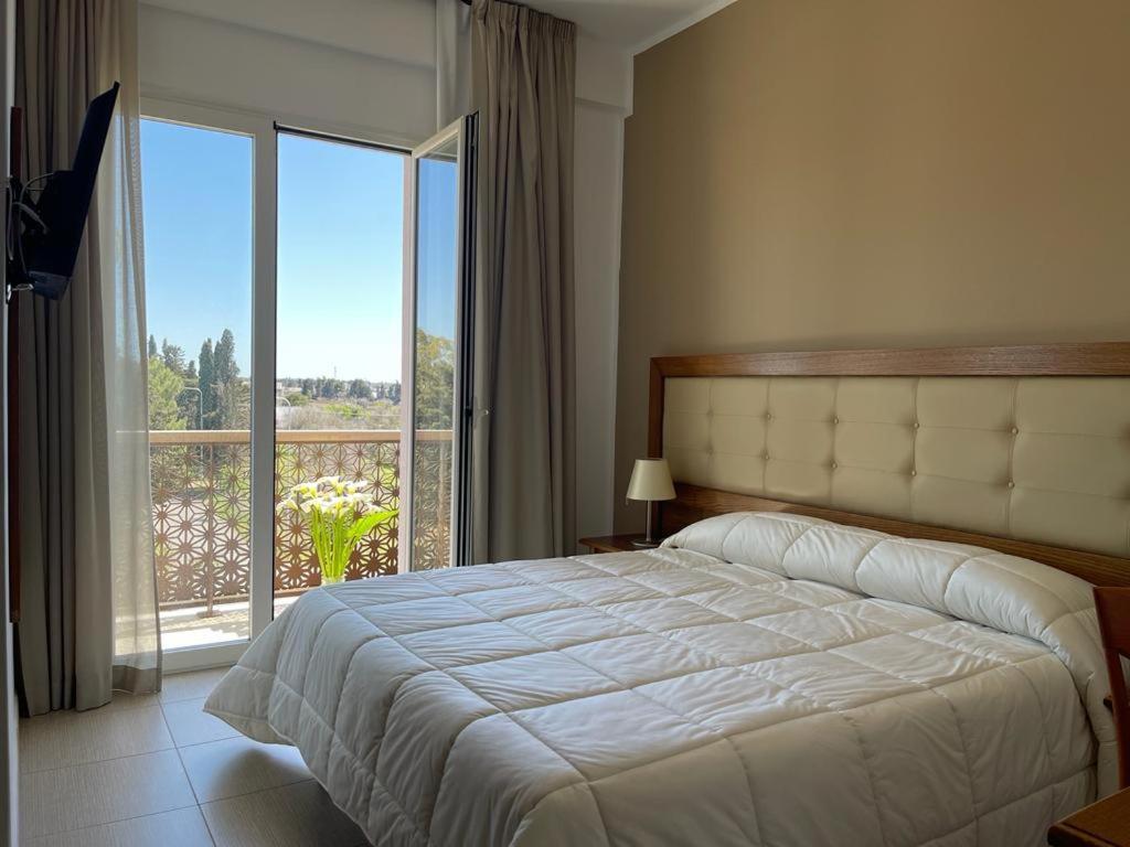 Hotel Posidonia Porto Cesareo Bagian luar foto